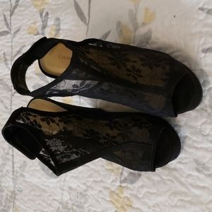 Womans mesh laced bootie